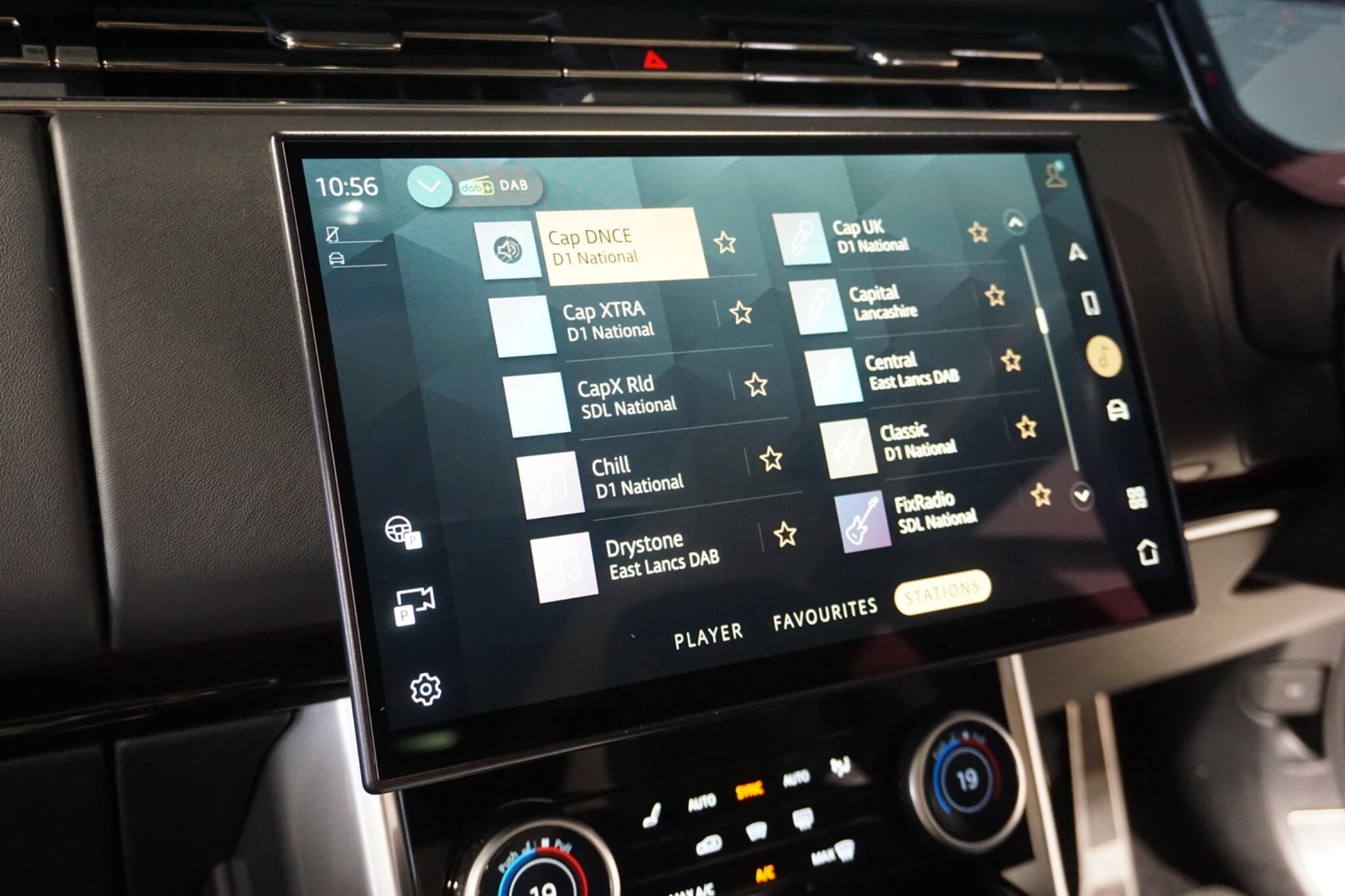 Land Rover Range Rover 3.0 P400 MHEV HSE SUV 5dr Petrol Auto 4WD Euro 6 (s/s) (400 ps)